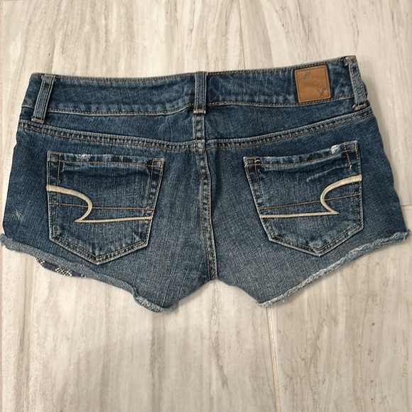 Perfect condition American Eagle denim shorts 2 - Picture 4 of 5